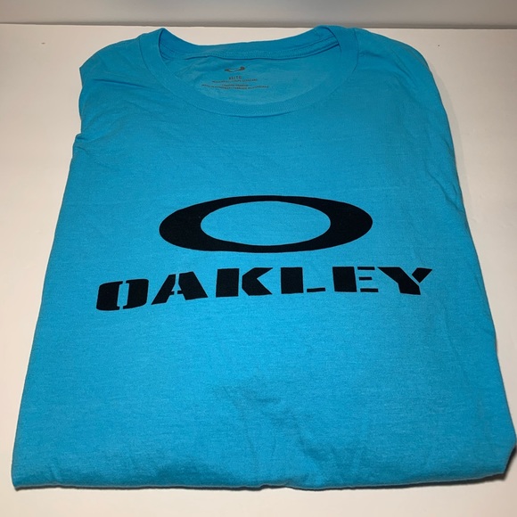 Oakley Other - Blue Oakley t shirt size XL